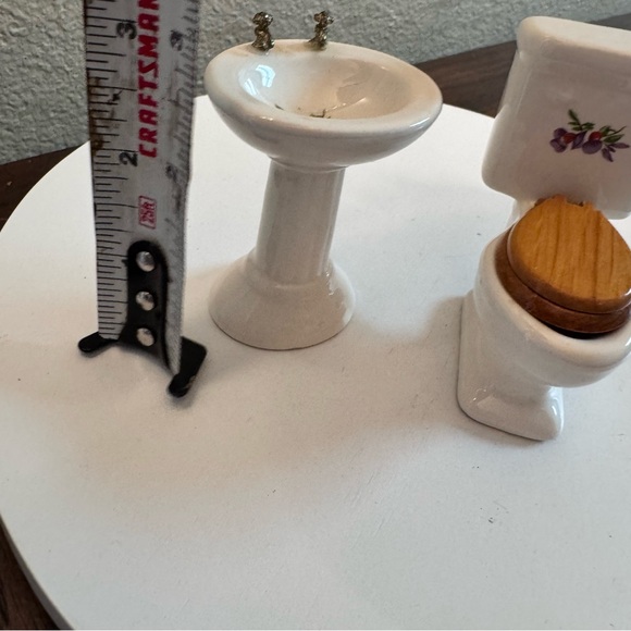 Vintage Dollhouse miniature furniture ceramic toilet & sink floral design - Picture 3 of 5